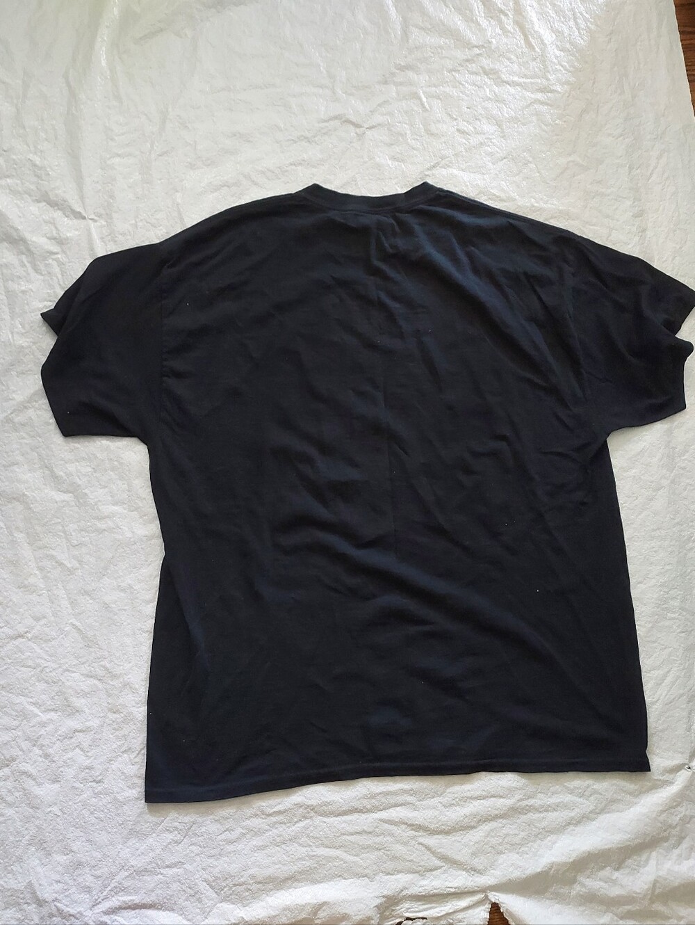 Gildan Black Graphic Tee with White "Straight Outta Detroit" Print - Picture 2 of 2